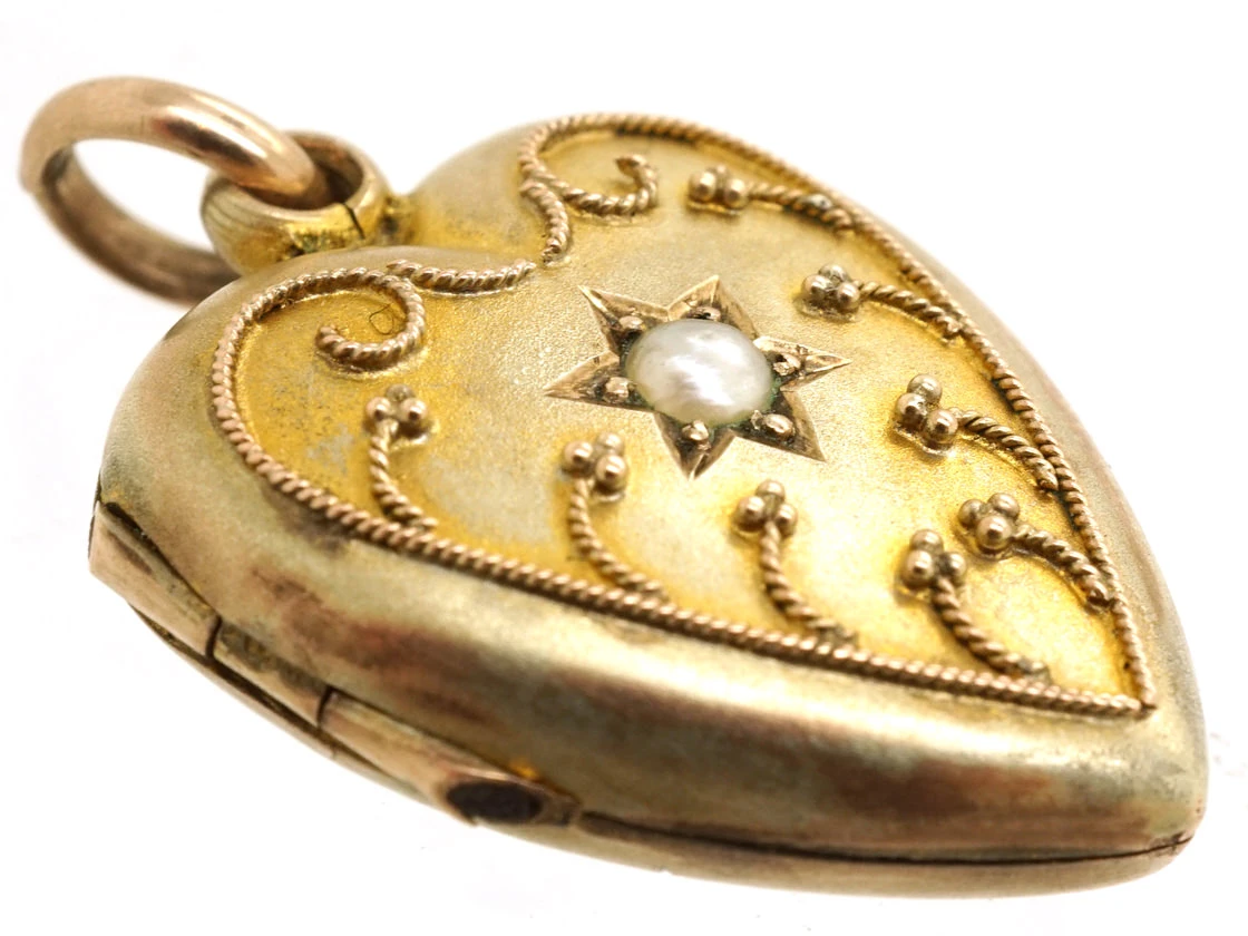 Edwardian 9ct Gold & Pearl Heart Locket 4 Edwardian 9ct Gold & Pearl Heart Locket - Image 2