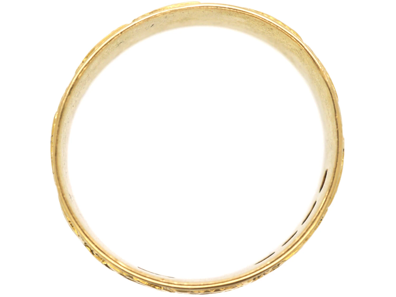 Victorian 18ct Gold Wedding Band With Ivy Leaf Motif 5 Victorian 18ct Gold Wedding Band With Ivy Leaf Motif - Image 3