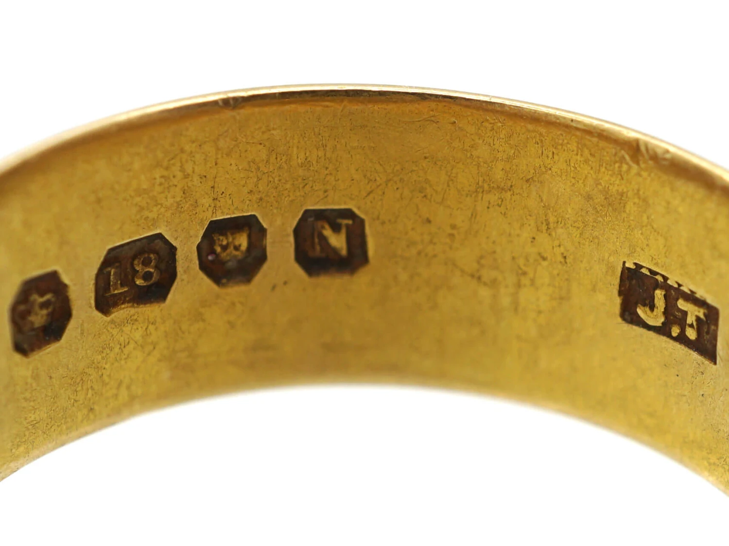 Victorian 18ct Gold Wedding Band With Ivy Leaf Motif 6 Victorian 18ct Gold Wedding Band With Ivy Leaf Motif - Image 4