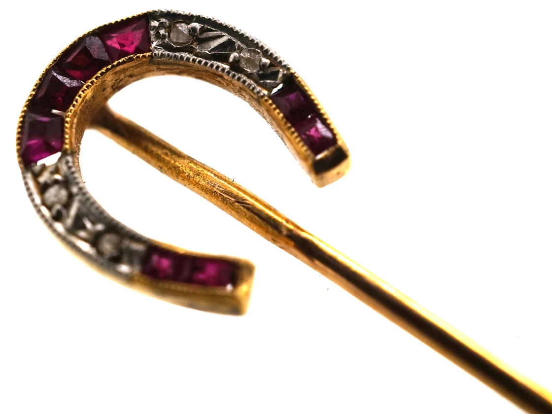 Edwardian 15ct Gold Ruby & Rose Diamond Horse Shoe Tie Pin 6 Edwardian 15ct Gold Ruby & Rose Diamond Horse Shoe Tie Pin - Image 4