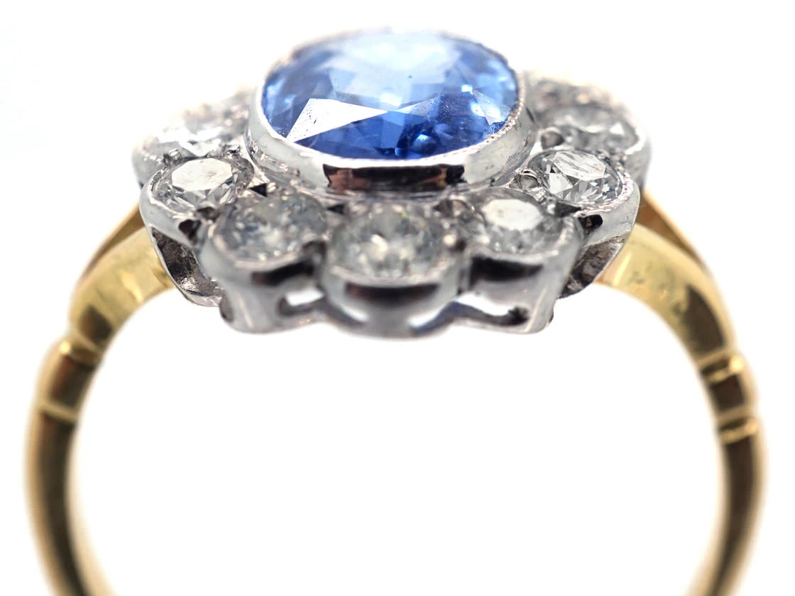 18ct Gold & Platinum, Ceylon Sapphire & Diamond Cluster Ring 5 18ct Gold & Platinum, Ceylon Sapphire & Diamond Cluster Ring - Image 3