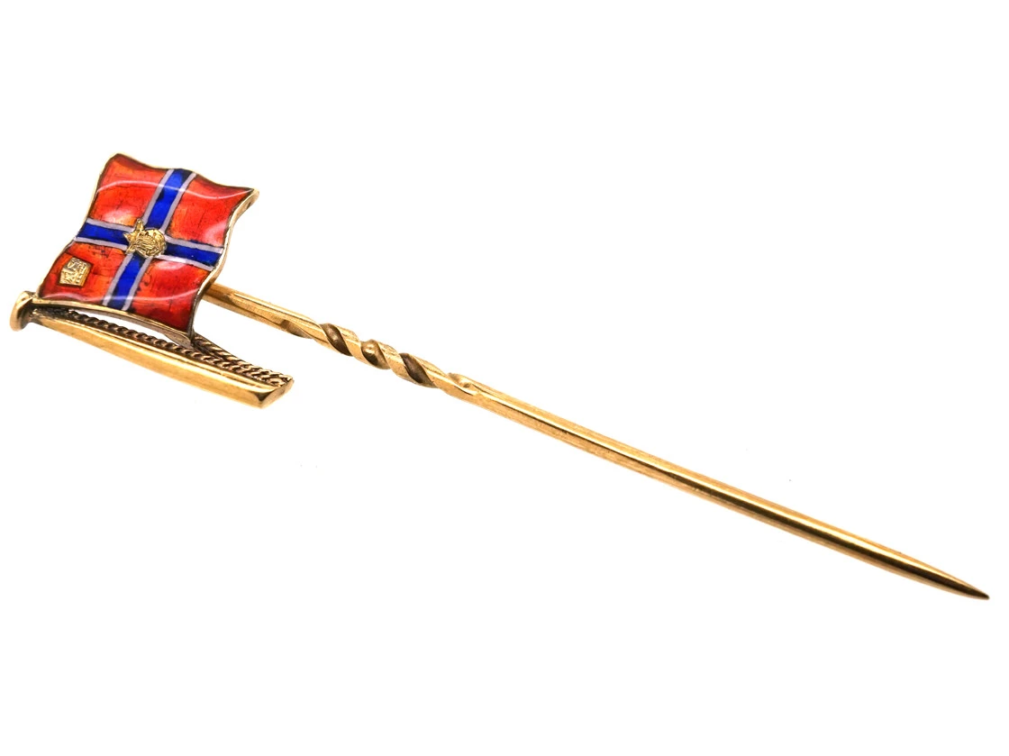 9ct Gold & Enamel Flag Tie Pin By Benzie For The Royal Lymington Yacht Club 6 9ct Gold & Enamel Flag Tie Pin By Benzie For The Royal Lymington Yacht Club - Image 4