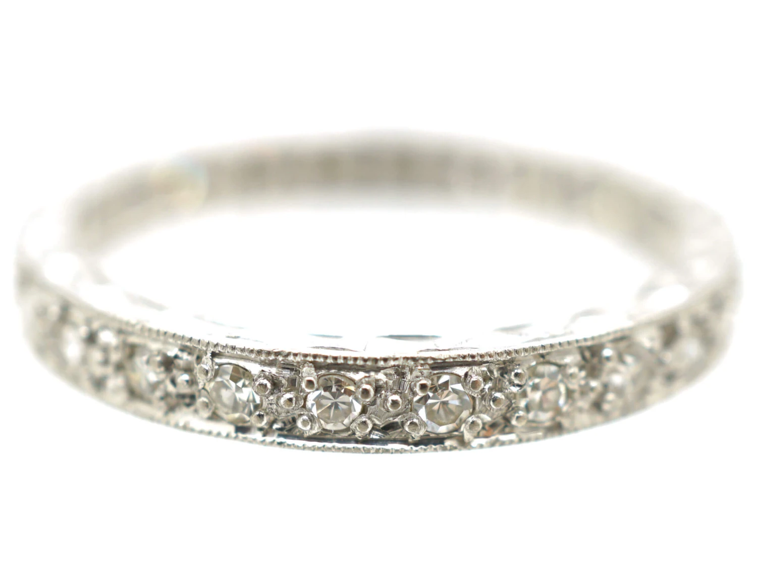 Art Deco 18ct White Gold Diamond Eternity Ring 6 Art Deco 18ct White Gold Diamond Eternity Ring - Image 4