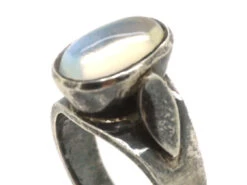 Silver Ring Set With A Large Oval Moonstone 11 Silver Ring Set With A Large Oval Moonstone -Antique Jewellery Company DSC08095