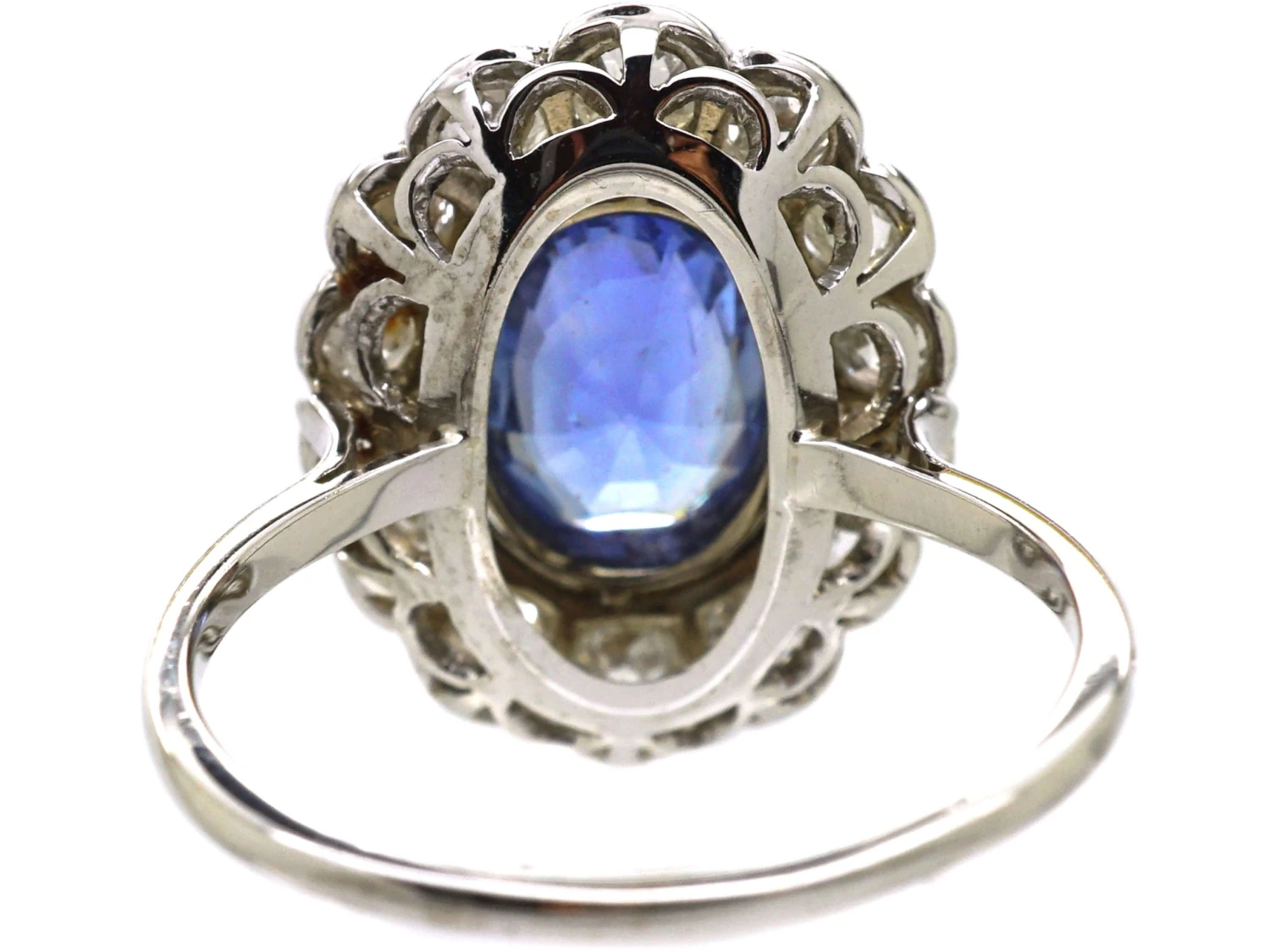 Early 20th Century Platinum, Large Sapphire & Diamond Oval Cluster Ring 6 Early 20th Century Platinum, Large Sapphire & Diamond Oval Cluster Ring - Image 4
