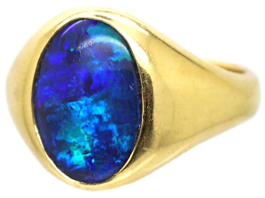 18ct Gold Ring Set With A Cabochon Black Opal 8 18ct Gold Ring Set With A Cabochon Black Opal - Image 6