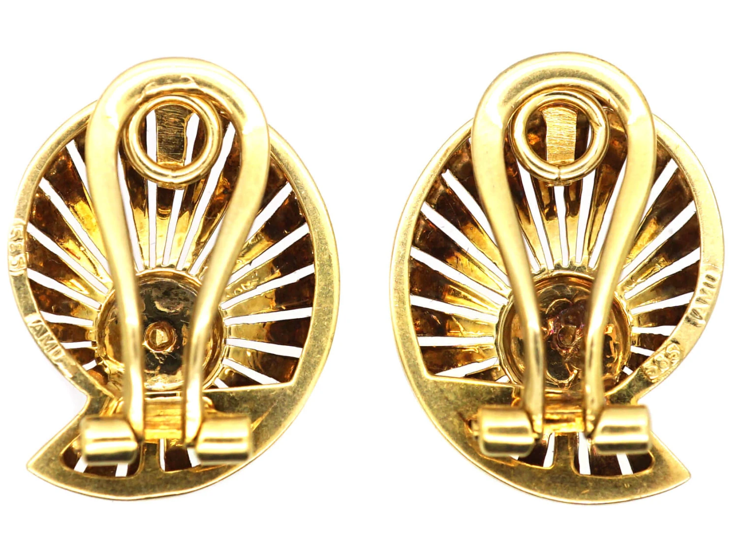 Retro 14ct Gold Shell Clip On Earrings 4 Retro 14ct Gold Shell Clip On Earrings - Image 2