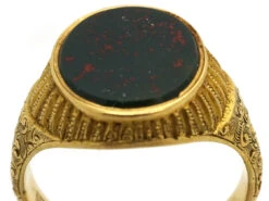 Victorian 18ct Gold & Bloodstone Signet Ring 12 Victorian 18ct Gold & Bloodstone Signet Ring -Antique Jewellery Company DSC08935