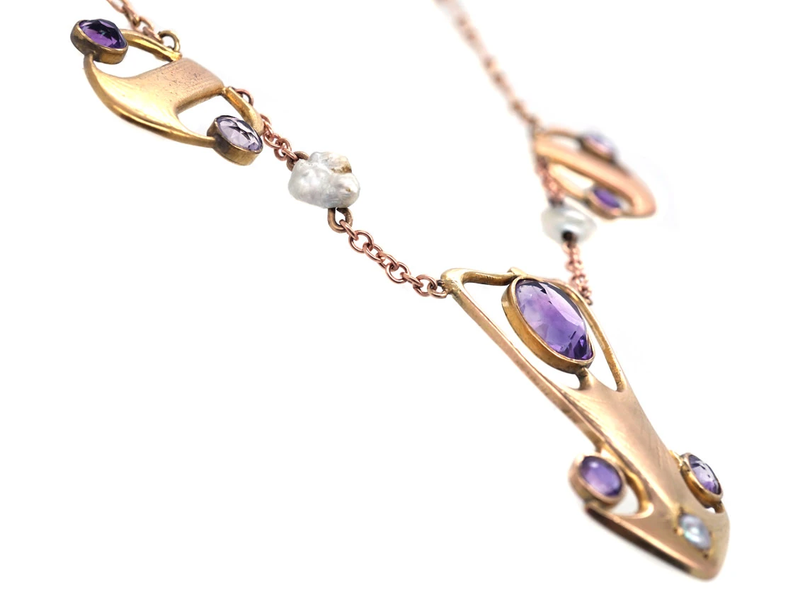 Art Nouveau 9ct Gold Necklace Set With Amethysts & Pearls 4 Art Nouveau 9ct Gold Necklace Set With Amethysts & Pearls - Image 2