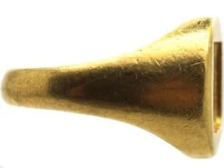 French 18ct Gold Signet Ring With Shield & Crest Intaglio -Antique Jewellery Company DSC09140