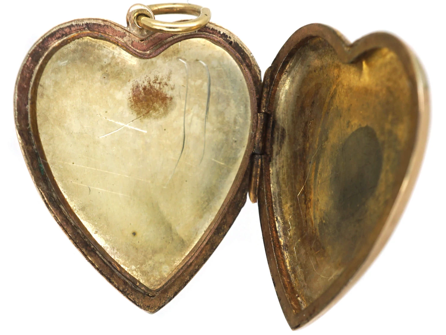 Edwardian 9ct Gold Heart Shaped Locket With Flower Basket Detail 4 Edwardian 9ct Gold Heart Shaped Locket With Flower Basket Detail - Image 2