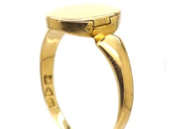 Edwardian 18ct Gold Signet Ring With Hidden Compartment 9 Edwardian 18ct Gold Signet Ring With Hidden Compartment -Antique Jewellery Company DSC09223
