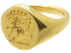 18ct Gold Signet Ring Of A Lion Rampant 11 18ct Gold Signet Ring Of A Lion Rampant -Antique Jewellery Company DSC09408