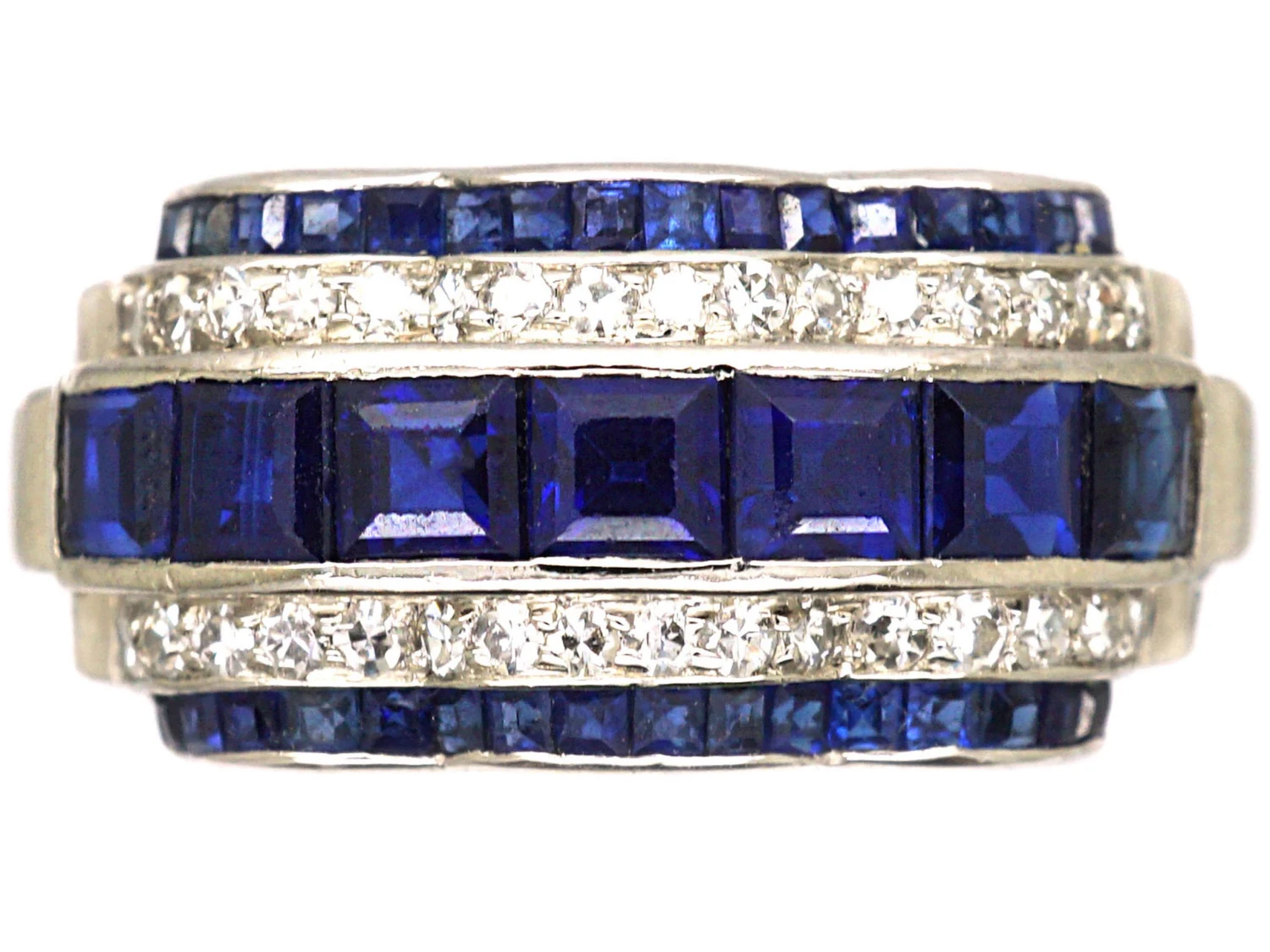 Art Deco Platinum, Sapphire & Diamond Ring With Scalloped Edges 3 Art Deco Platinum, Sapphire & Diamond Ring With Scalloped Edges