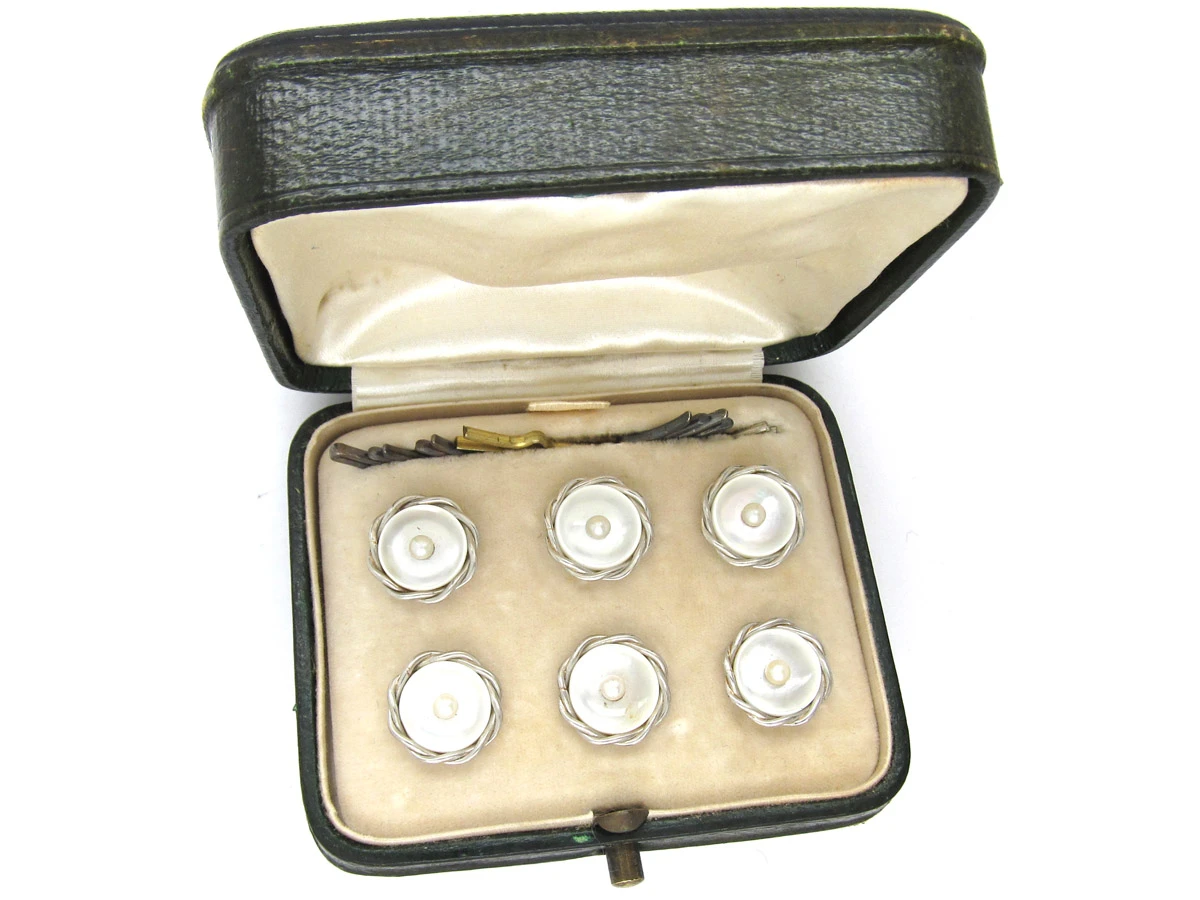 French Art Deco 18ct & Platinum & Mother Of Pearl Buttons Dress Set In Original Case 3 French Art Deco 18ct & Platinum & Mother Of Pearl Buttons Dress Set In Original Case