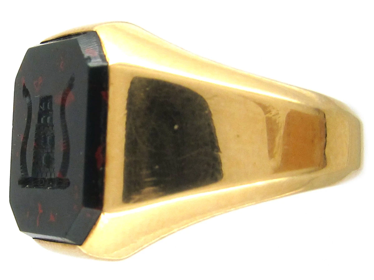18ct Gold Octagonal Bloodstone Signet Ring 4 18ct Gold Octagonal Bloodstone Signet Ring - Image 2