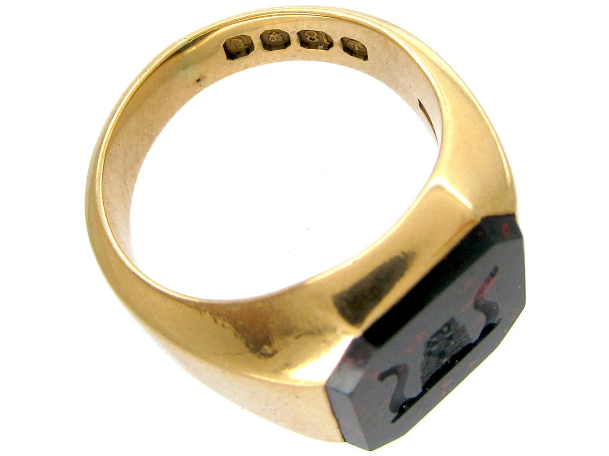 18ct Gold Octagonal Bloodstone Signet Ring 7 18ct Gold Octagonal Bloodstone Signet Ring - Image 5