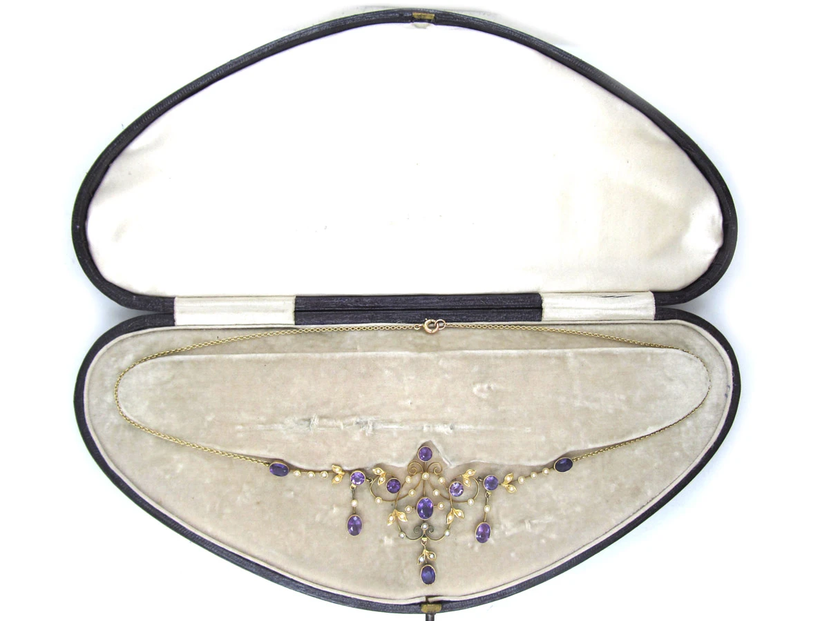 9ct Gold & Amethyst Necklace In Original Case 6 9ct Gold & Amethyst Necklace In Original Case - Image 4