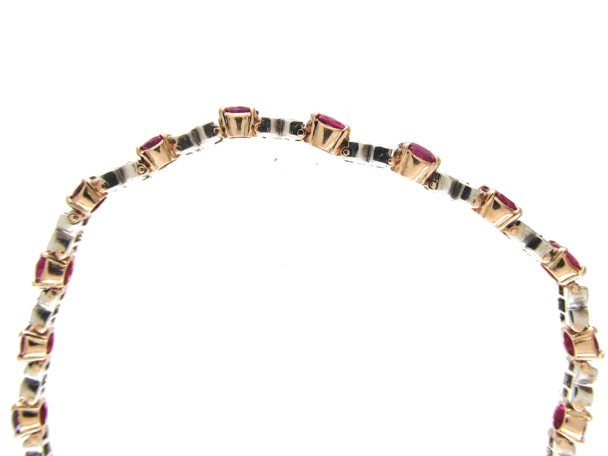 18ct Gold, Ruby & Diamond Bracelet 6 18ct Gold, Ruby & Diamond Bracelet - Image 4