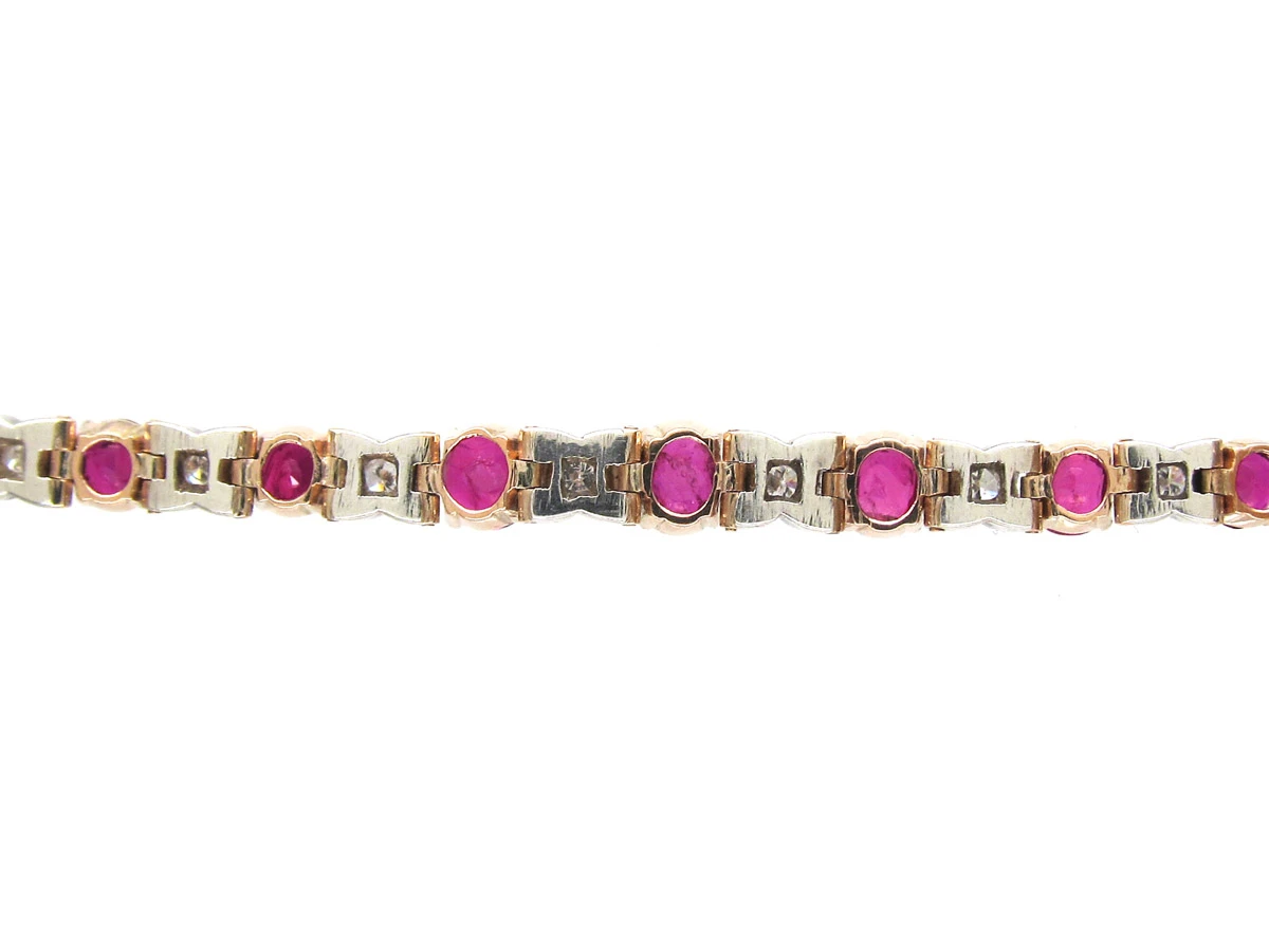 18ct Gold, Ruby & Diamond Bracelet 8 18ct Gold, Ruby & Diamond Bracelet - Image 6
