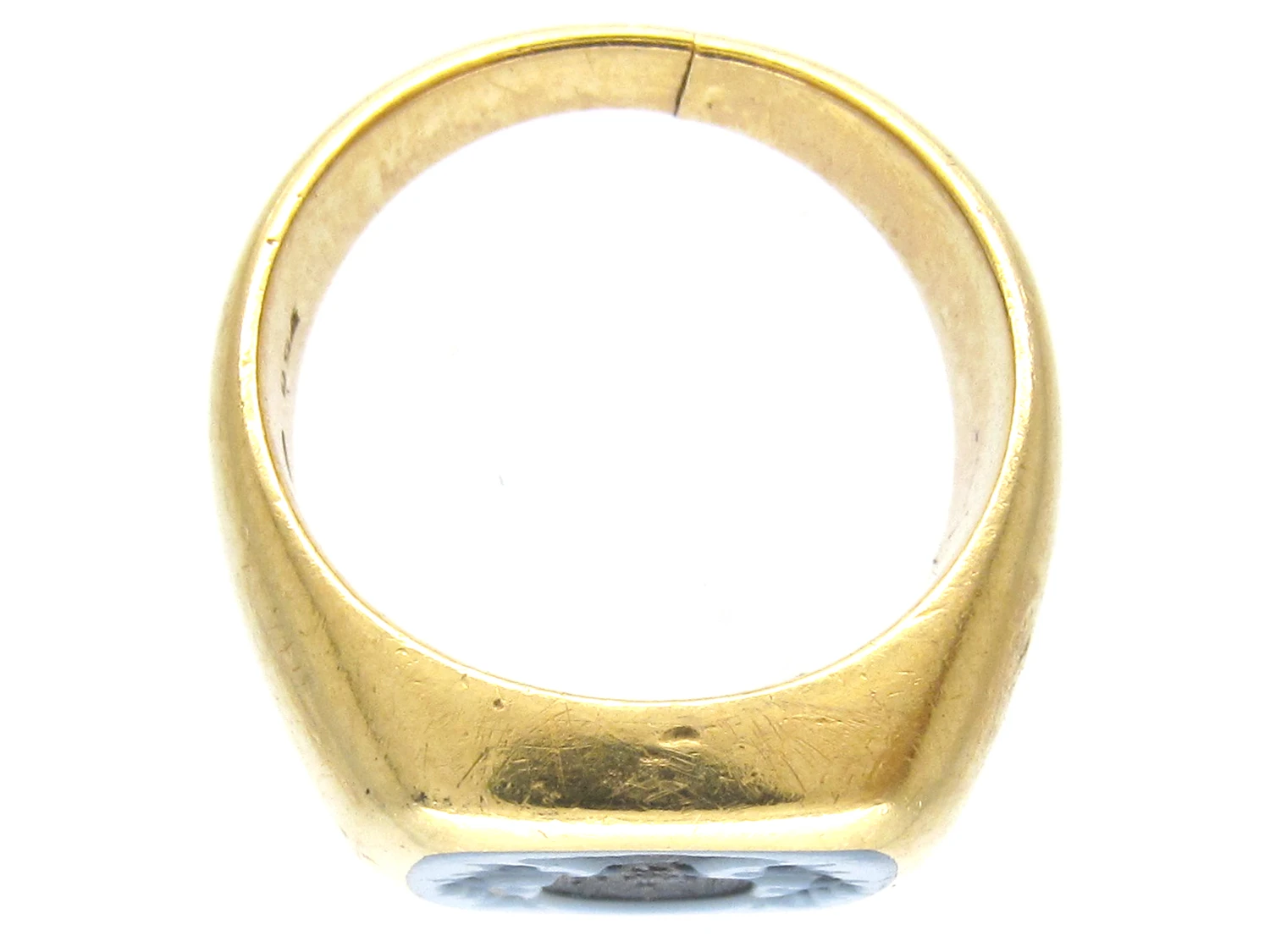 18ct Gold & Sardonyx Intaglio Signet Ring 4 18ct Gold & Sardonyx Intaglio Signet Ring - Image 2