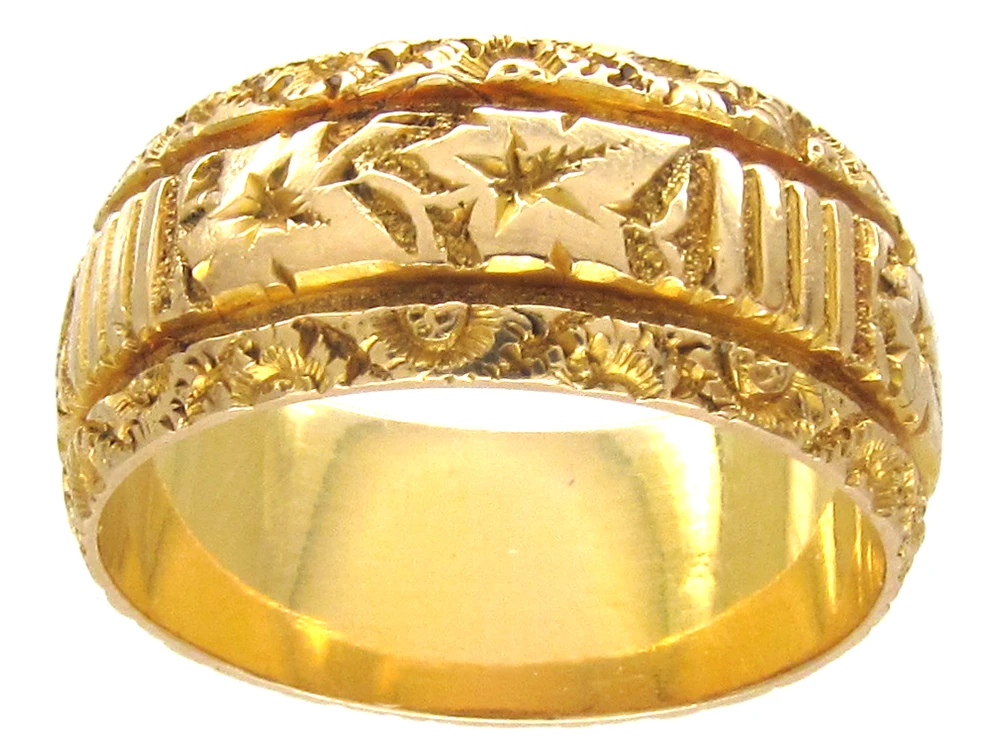 Victorian 18ct Gold Wide Vine Leaf Design Wedding Ring 4 Victorian 18ct Gold Wide Vine Leaf Design Wedding Ring - Image 2