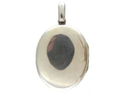 Victorian Silver Stripe Design Oval Locket 11 Victorian Silver Stripe Design Oval Locket -Antique Jewellery Company IMG 7237