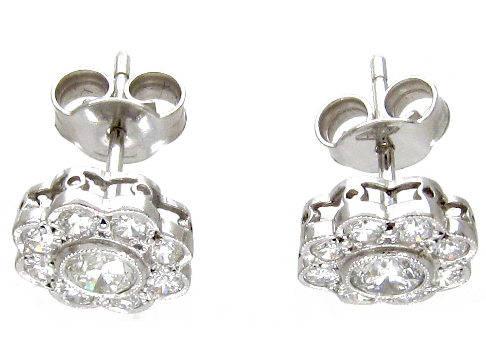 18ct White Gold & Diamond Daisy Cluster Earrings 4 18ct White Gold & Diamond Daisy Cluster Earrings - Image 2