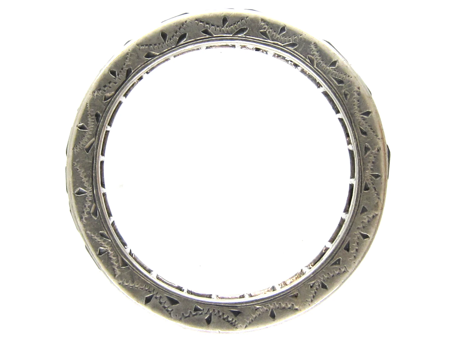 Art Deco 18ct White Gold & Sapphire Eternity Ring 4 Art Deco 18ct White Gold & Sapphire Eternity Ring - Image 2