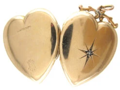 9ct Back & Front Heart Locket Set With A Diamond 11 9ct Back & Front Heart Locket Set With A Diamond -Antique Jewellery Company IMG 8038