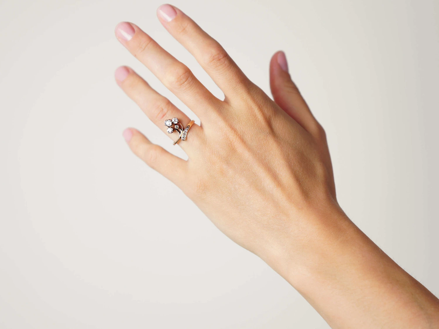 Art Nouveau 18ct Gold & Diamond Flower Spray Ring 4 Art Nouveau 18ct Gold & Diamond Flower Spray Ring - Image 2