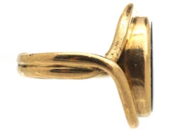 Victorian 18ct Gold Signet Ring With Onyx Intaglio Of A Crest 10 Victorian 18ct Gold Signet Ring With Onyx Intaglio Of A Crest -Antique Jewellery Company a68327a2 dsc03600