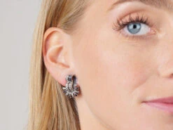 Art Deco 18ct White Gold, Sapphire & Diamond Clip On Earrings -Antique Jewellery Company b9dce2bf nsf06118 scaled 1