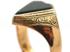Victorian 15ct Gold Signet Ring With Kite Shaped Bloodstone 11 Victorian 15ct Gold Signet Ring With Kite Shaped Bloodstone -Antique Jewellery Company bc51552b dsc05162 scaled 1
