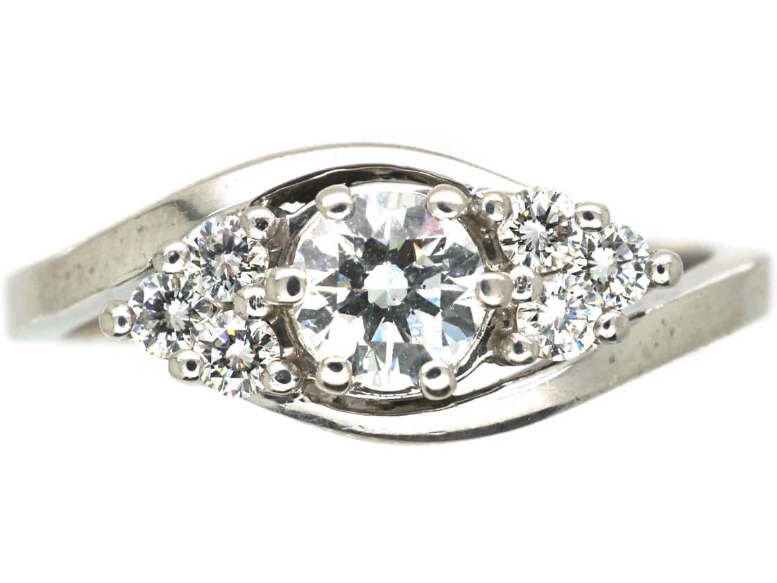 Diamond Single Stone Diamond Ring With Diamonds On Either Side 3 Diamond Single Stone Diamond Ring With Diamonds On Either Side