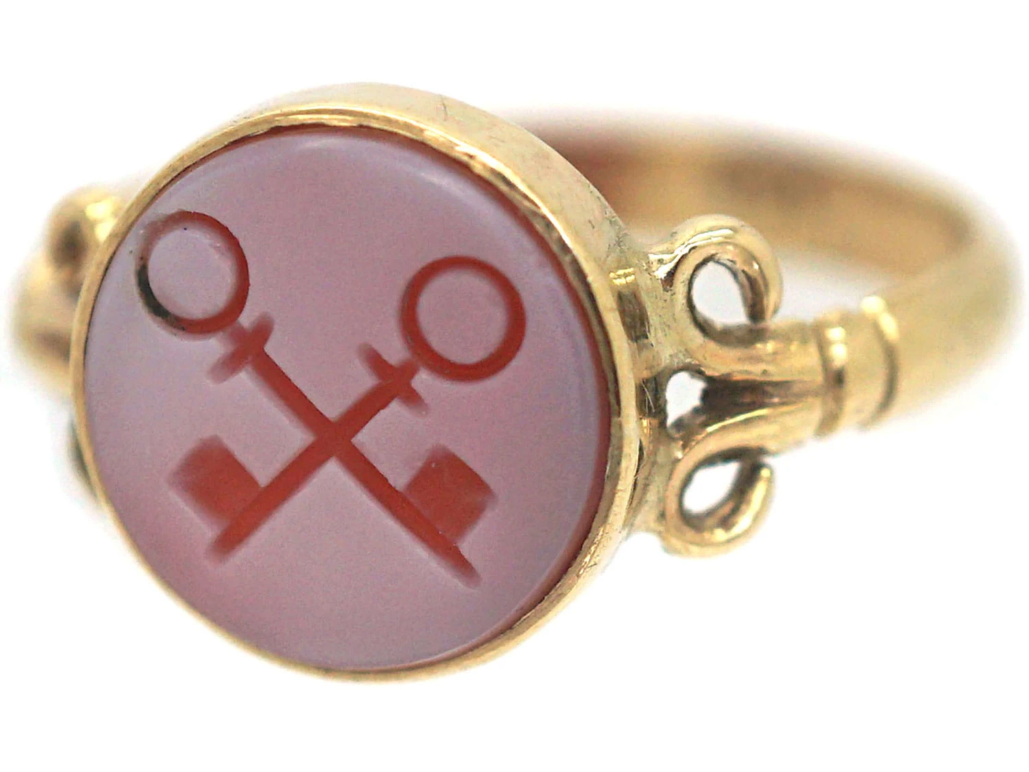 Victorian 9ct Gold Signet Ring Set With A Carnelian With Intaglio Of Two Cross Keys 8 Victorian 9ct Gold Signet Ring Set With A Carnelian With Intaglio Of Two Cross Keys - Image 6