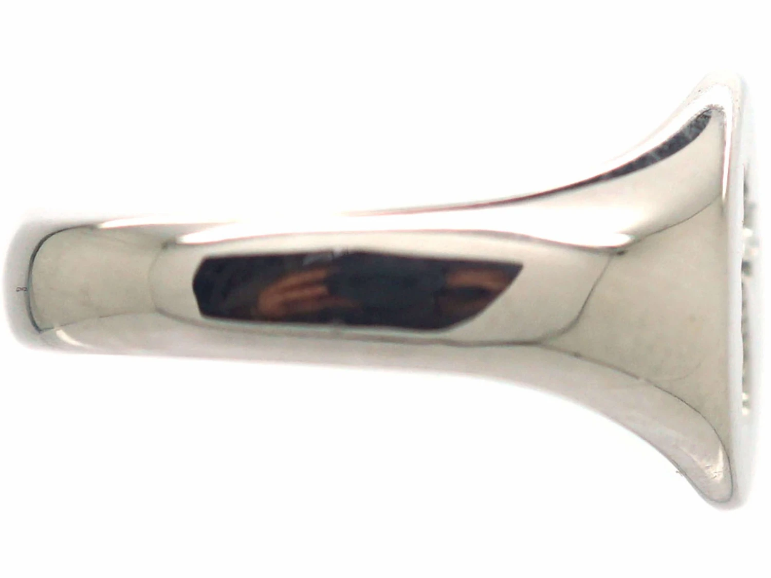 18ct White Gold Signet Ring With Intaglio Of A Griffin 7 18ct White Gold Signet Ring With Intaglio Of A Griffin - Image 5