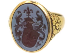 Victorian 18ct Gold Carnelian Intaglio Of A Crest Signet Ring -Antique Jewellery Company c7d1810d dsc00246 scaled 1
