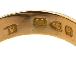 Victorian 18ct Engraved Gold Signet Ring Set With A Plain Bloodstone 14 Victorian 18ct Engraved Gold Signet Ring Set With A Plain Bloodstone -Antique Jewellery Company c8fa71fa dsc08068 scaled 1