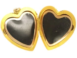 Large Edwardian 10ct Gold Heart Shaped Locket Set With Three Emeralds 12 Large Edwardian 10ct Gold Heart Shaped Locket Set With Three Emeralds -Antique Jewellery Company d77179eb dsc06140