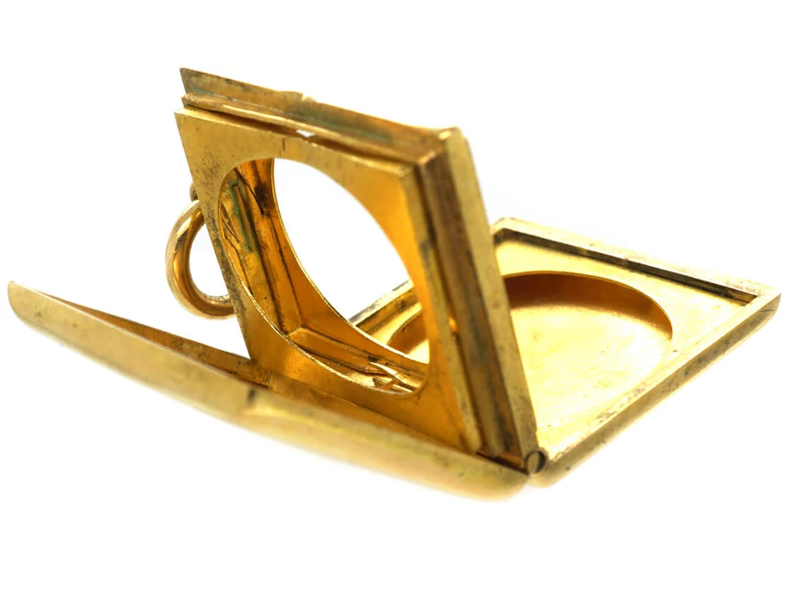 Victorian 18ct Gold Rectangular Double Opening Locket 5 Victorian 18ct Gold Rectangular Double Opening Locket - Image 3