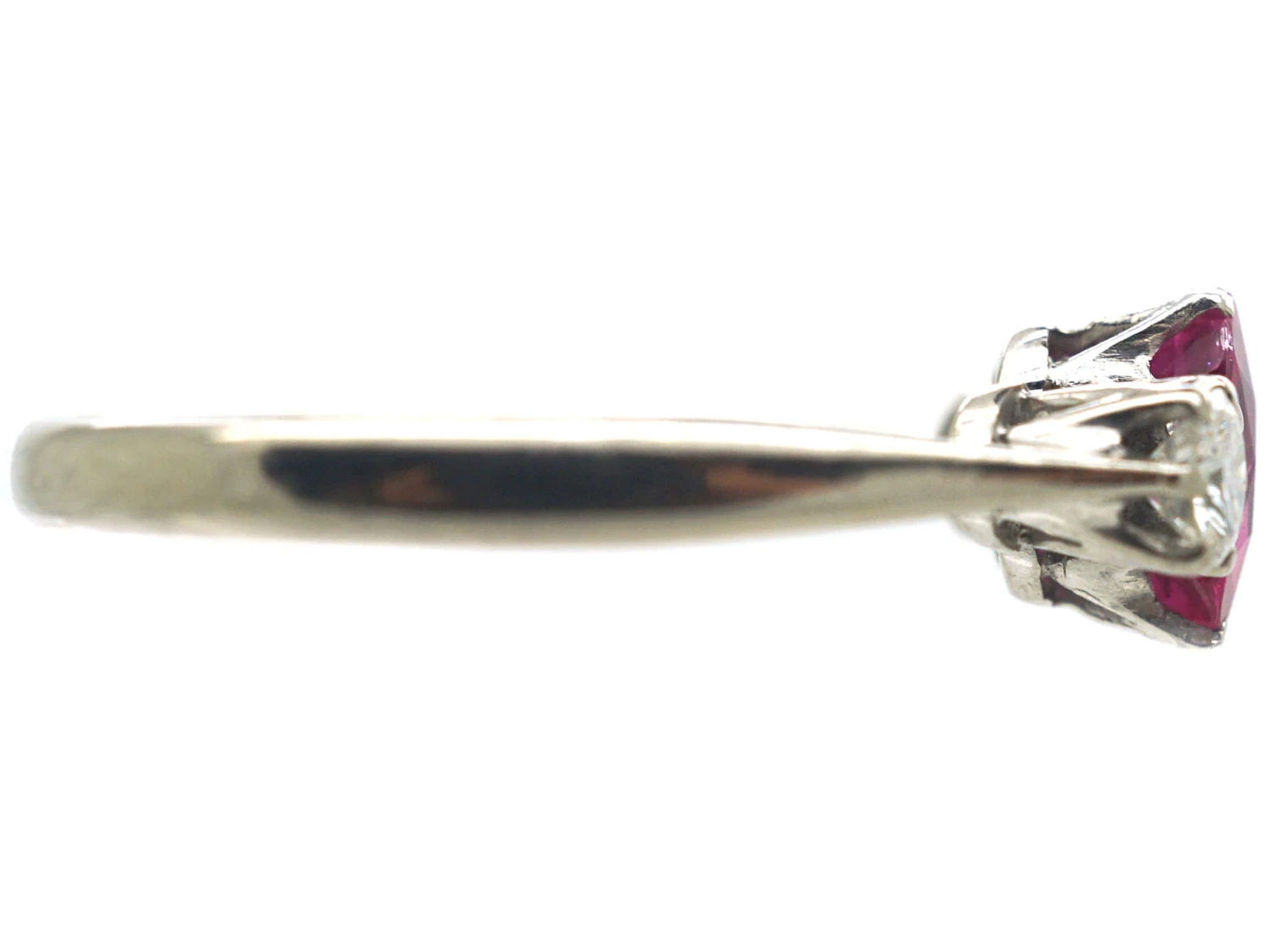 Art Deco 18ct White Gold & Platinum, Pink Sapphire & Diamond Three Stone Ring 7 Art Deco 18ct White Gold & Platinum, Pink Sapphire & Diamond Three Stone Ring - Image 5