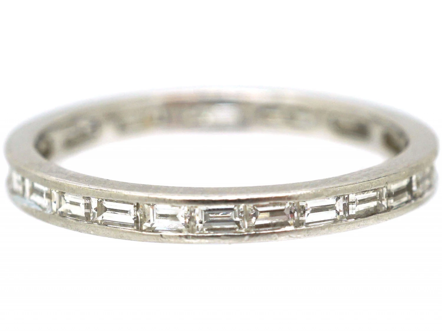 18ct White Gold Baguette Diamond Eternity Ring 6 18ct White Gold Baguette Diamond Eternity Ring - Image 4